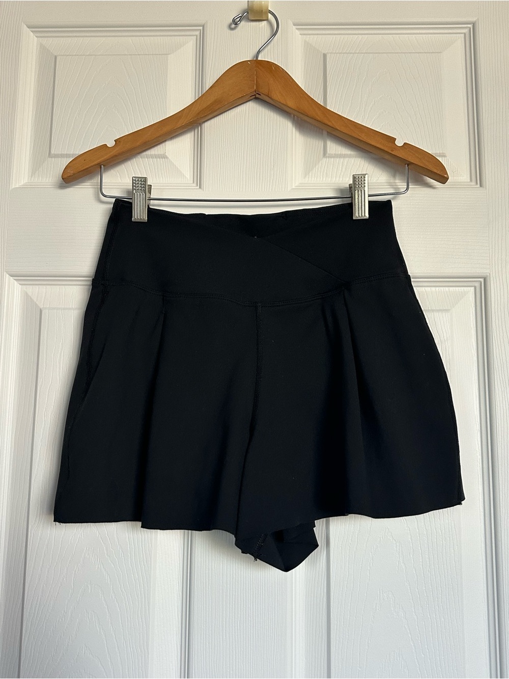 Yogalicious Lux Meredith Black Athletic Skort Size Small